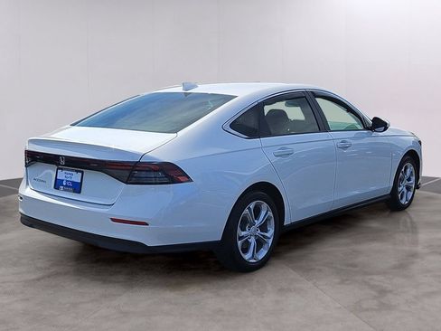 Certified 2025 Honda Accord LX image 4