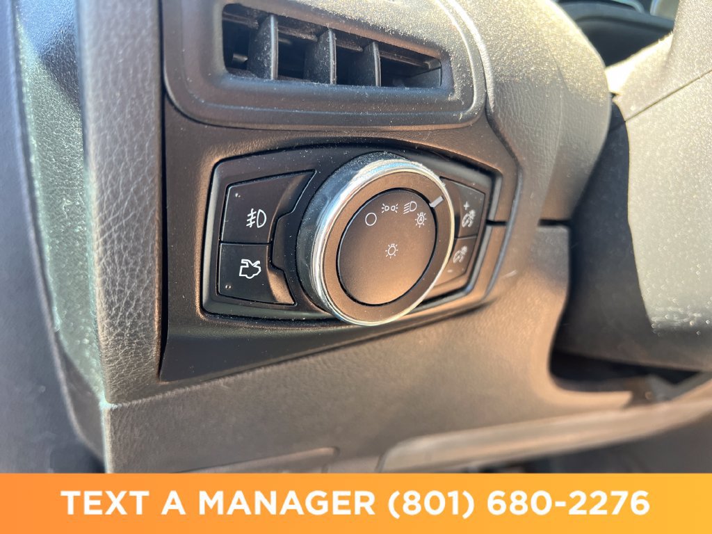 Used 2014 Ford Focus SE w/ Equipment Group 201A FWD image 26