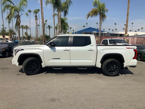 Used 2025 Toyota Tundra Limited w/ TRD Off-Road Package AWD/4WD image 4