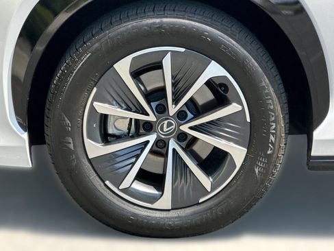 Certified 2025 Lexus RZ 450e AWD/4WD image 14