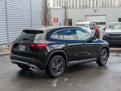 New 2025 Mercedes-Benz GLA 250 4MATIC image 3