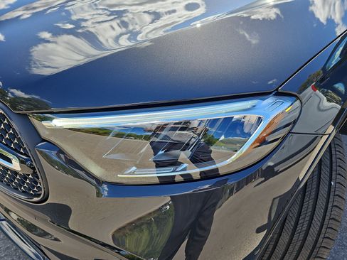 New 2026 Mercedes-Benz GLC 300 image 33