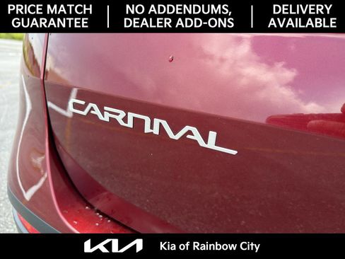 Used 2024 Kia Carnival LX FWD image 12