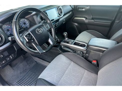 Used 2023 Toyota Tacoma TRD Off-Road AWD/4WD image 10