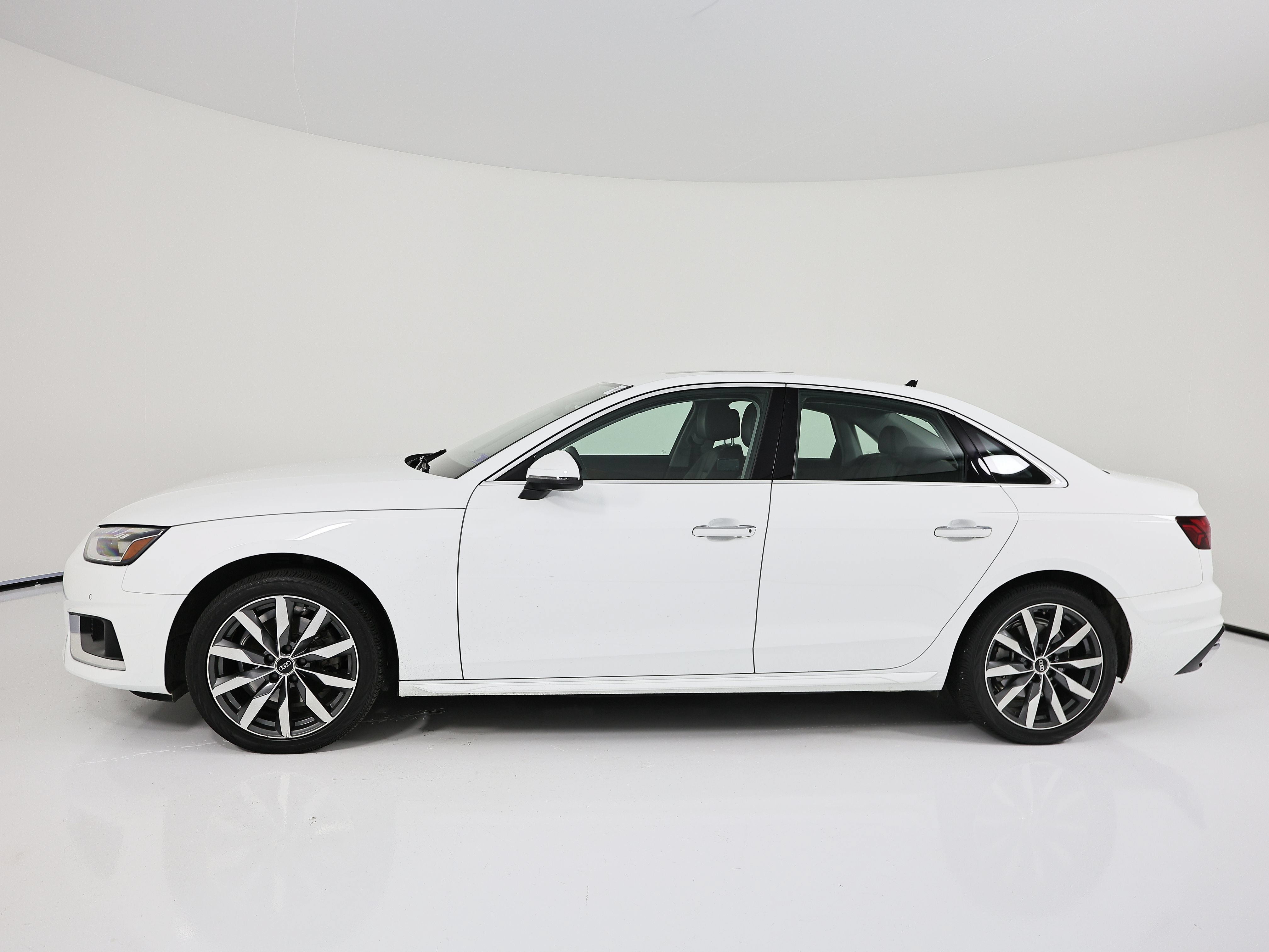 Used 2022 Audi A4 2.0T Premium Plus AWD/4WD image 2