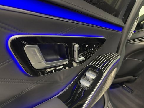 Used 2024 Mercedes-Benz S 63 AMG S w/ Carbon Fiber Exterior Package image 30