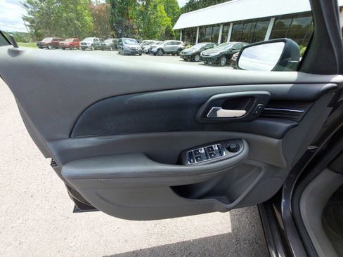 Used 2013 Chevrolet Malibu LS w/ Protection Package FWD image 8