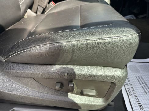 Used 2015 GMC Sierra 1500 SLT w/ SLT Crew Cab Value Package image 37