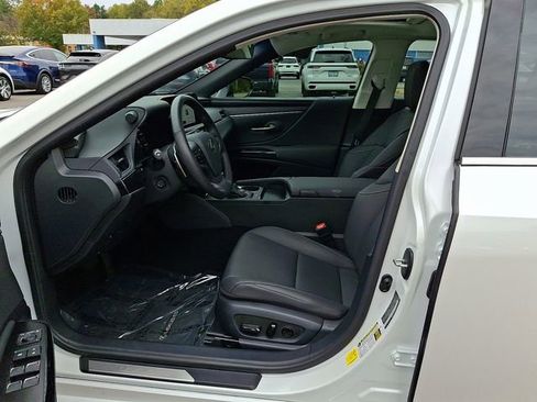 Used 2024 Lexus ES 350 w/ Premium Package image 17