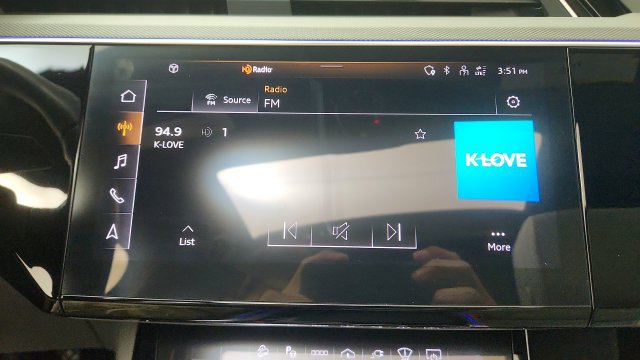 Used 2024 Audi Q8 e-tron Prestige AWD/4WD image 64
