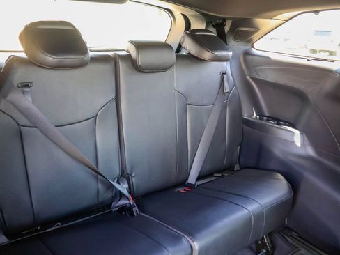 Used 2026 Toyota Sienna Limited FWD image 12