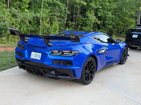 Used 2026 Chevrolet Corvette ZR1 w/ ZR1 Carbon Fiber Aero Package RWD image 5