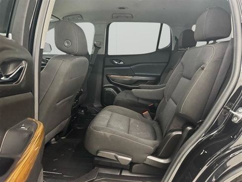 Used 2022 GMC Acadia SLE w/ Driver Convenience Package FWD image 18
