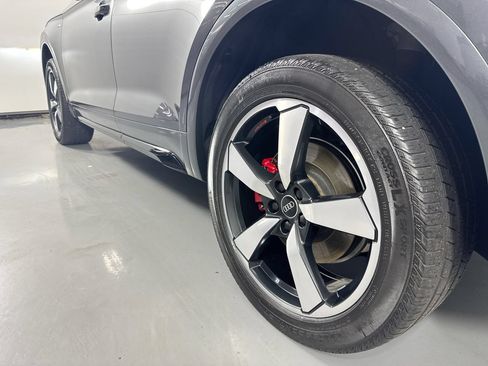 Used 2024 Audi Q5 2.0T Premium Plus w/ Premium Plus Package AWD/4WD image 8