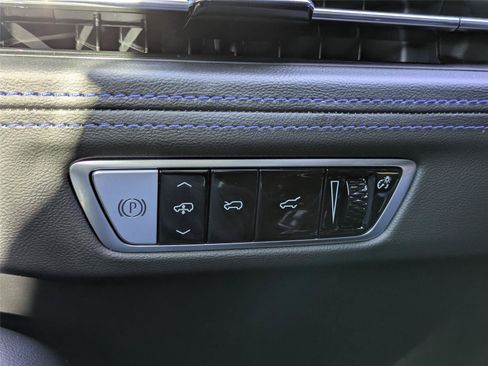 New 2026 Cadillac Escalade IQ Sport 1 w/ LPO, Floor Liner Package AWD/4WD image 24