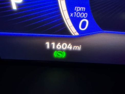 Used 2022 Volkswagen Taos S w/ IQ Drive S Package image 16