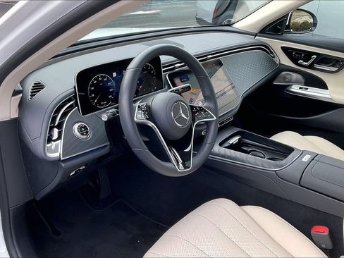 Certified 2024 Mercedes-Benz E 350 4MATIC Sedan image 11