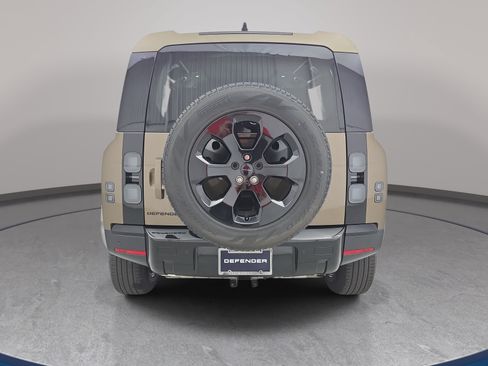 Used 2026 Land Rover Defender 110 S AWD/4WD image 6