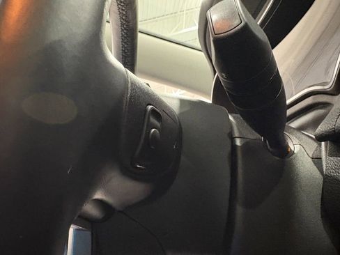 Used 2021 Jeep Cherokee Limited w/ Elite Package image 19