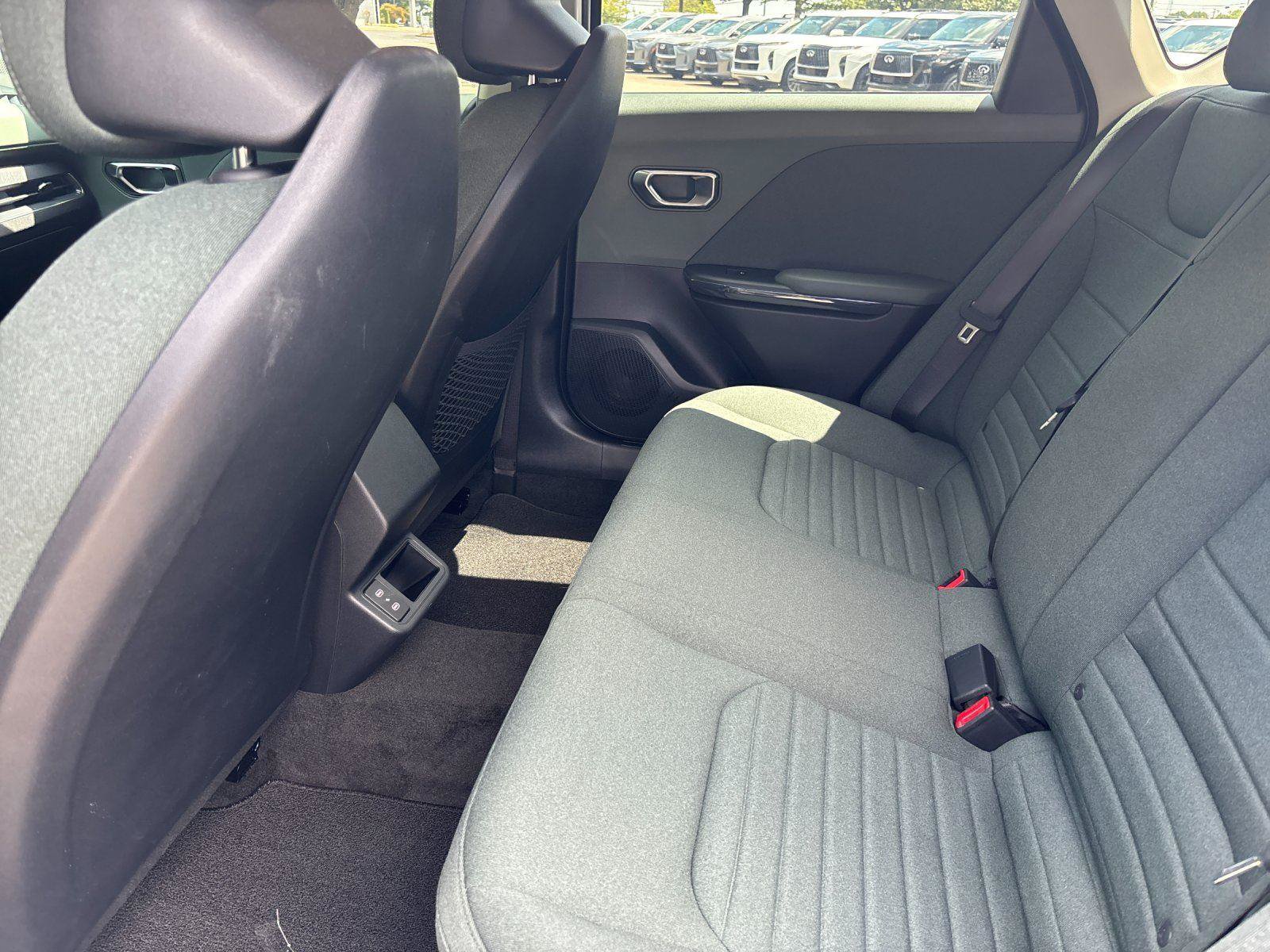 Used 2025 Kia K4 EX FWD image 33