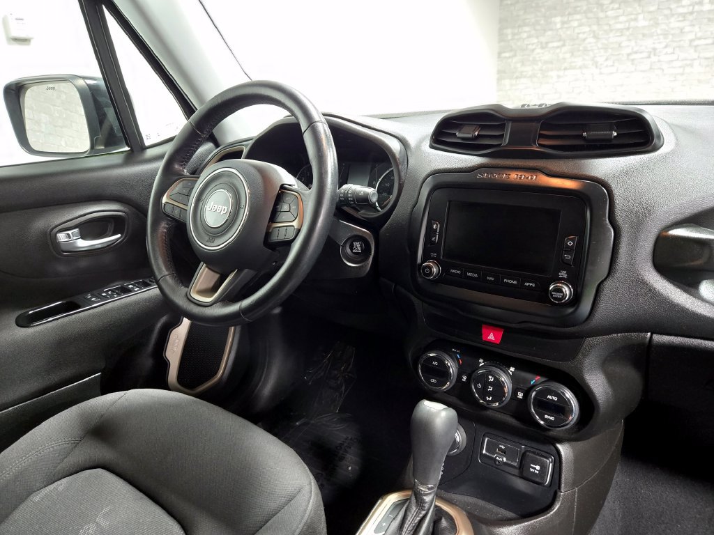 Used 2016 Jeep Renegade Latitude AWD/4WD image 52