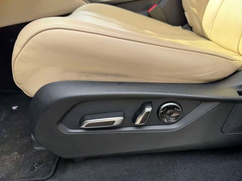 Used 2023 Acura MDX SH-AWD w/ Technology Package image 17