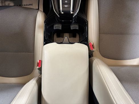 Used 2018 Honda Clarity Base image 20