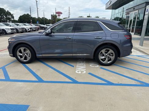 Used 2026 Genesis GV70 2.5T Select AWD/4WD image 3