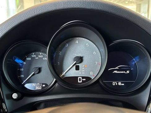 Used 2022 Porsche Macan S AWD/4WD image 29