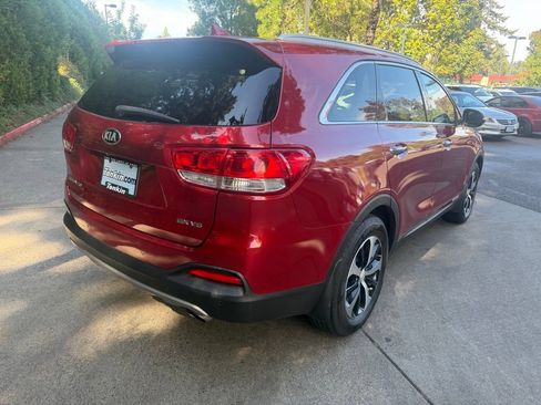 Used 2017 Kia Sorento EX w/ EX V6 Premium Package AWD/4WD image 4