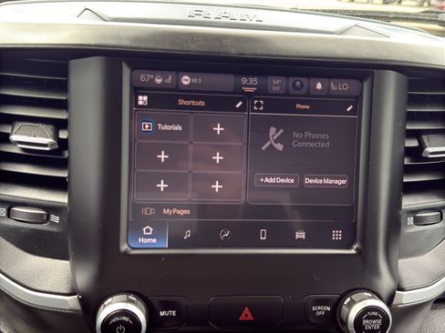 Used 2022 RAM 1500 Big Horn AWD/4WD image 19
