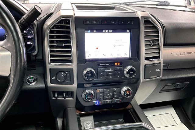 Used 2017 Ford F250 Platinum w/ Platinum Ultimate Package AWD/4WD image 4