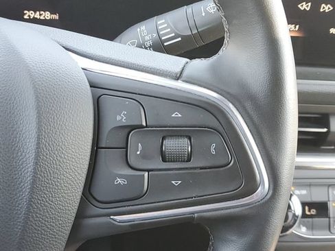 Certified 2024 Buick Envista Sport Touring w/ Convenience I Package FWD image 22