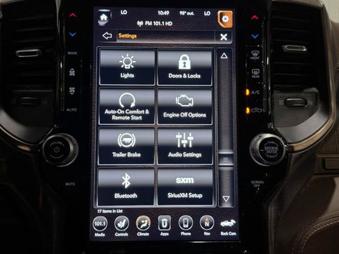 Used 2020 RAM 2500 Limited AWD/4WD image 15