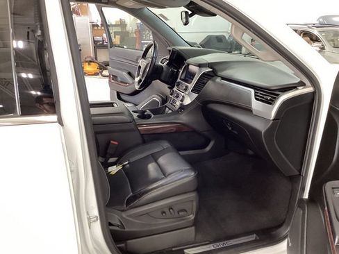 Used 2020 GMC Yukon SLT AWD/4WD image 11