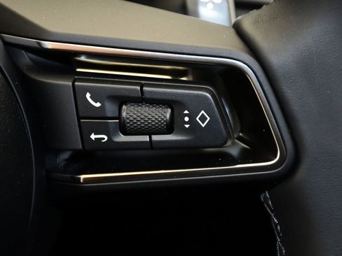 New 2026 Porsche Macan AWD/4WD image 38