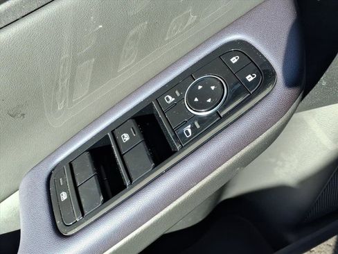 New 2026 Nissan Leaf Platinum+ image 19