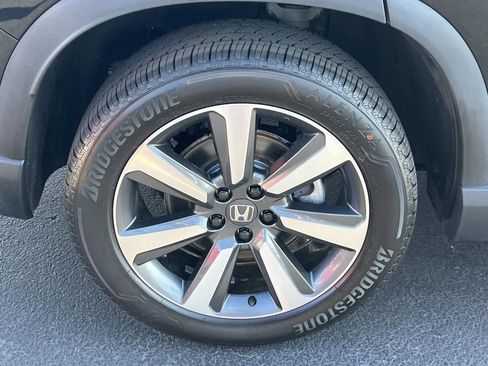 Used 2023 Honda Pilot Elite image 9