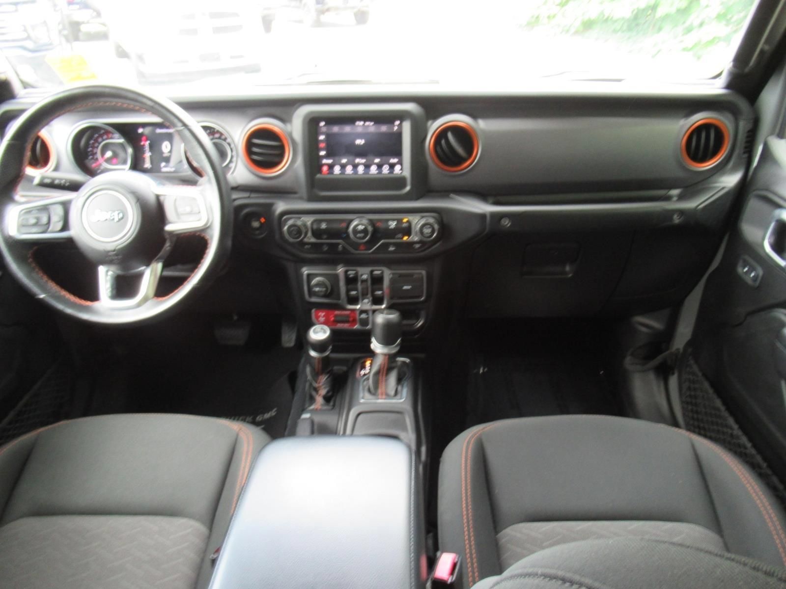 Used 2021 Jeep Gladiator Mojave w/ Trailer Tow Package AWD/4WD image 15