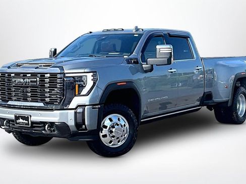 Used 2024 GMC Sierra 3500 Denali Ultimate AWD/4WD image 3