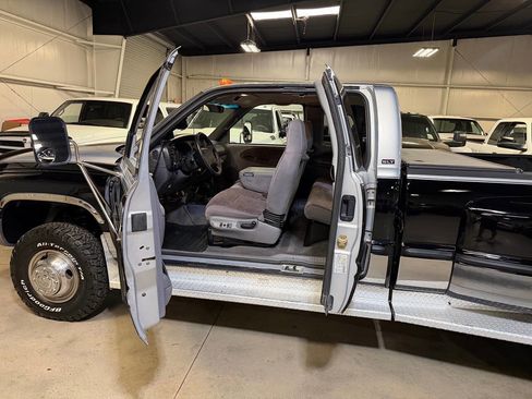 Used 1998 Dodge Ram 3500 Truck 4x4 Quad Cab image 44
