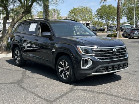 Used 2024 Volkswagen Atlas SE FWD image 6