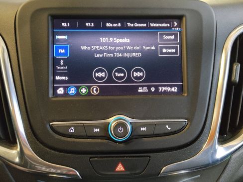 Used 2021 Chevrolet Equinox LT AWD/4WD image 25