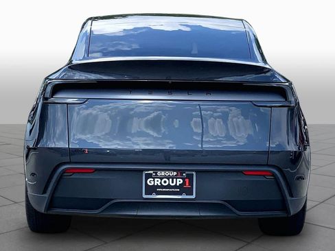 Used 2026 Tesla Model Y 2WD image 4
