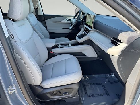 New 2026 Ford Explorer Active w/ Active Comfort Package image 26