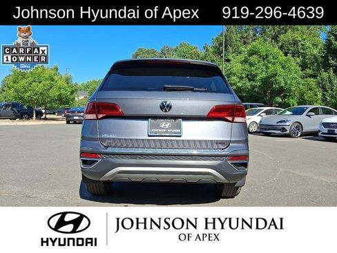 Used 2024 Volkswagen Taos SE w/ Black Wheel Plus Package AWD/4WD image 31