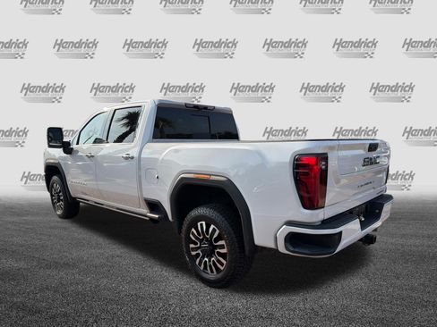Used 2024 GMC Sierra 3500 Denali Ultimate AWD/4WD image 8