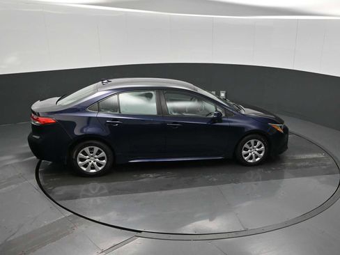 Used 2021 Toyota Corolla LE image 17