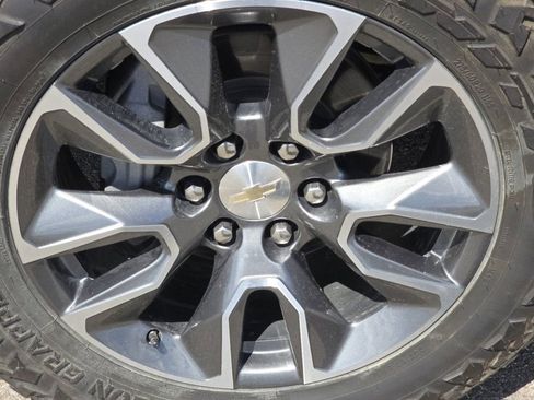 Used 2024 Chevrolet Silverado 1500 LT w/ All Star Edition Plus AWD/4WD image 17