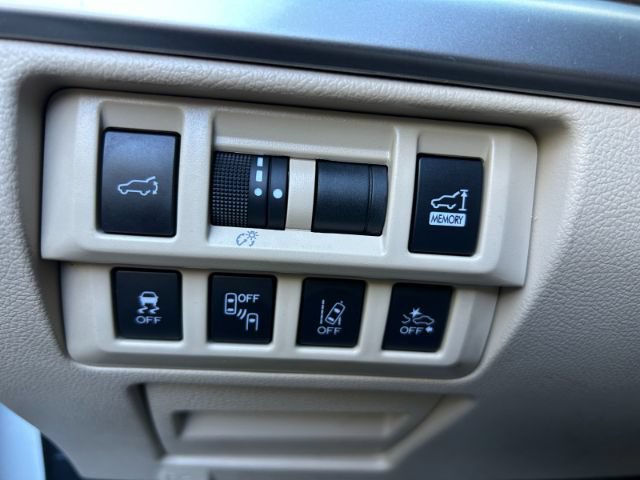 Used 2019 Subaru Outback 2.5i Limited AWD/4WD image 18